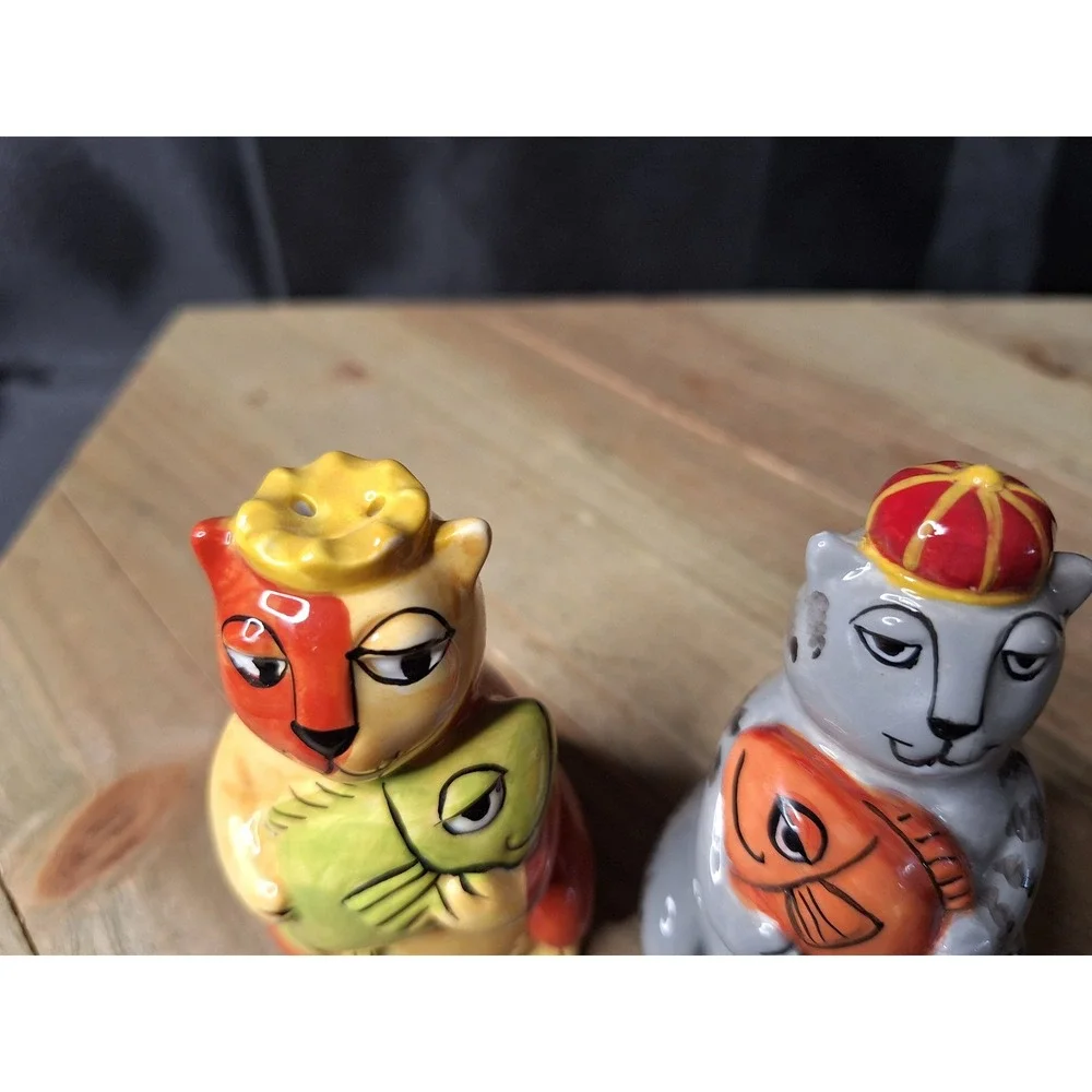 Vintage Ursula Dodge Ceramic Cat Salt and Pepper Shakers Set with Fish
